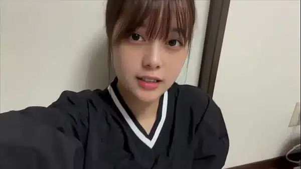 彼氏ができて初めてエッチする時の練習で指入れオナニーしてみました。気持ちよかった…