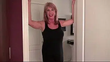 I touch my pussy in black stockings while lying on the floor clip