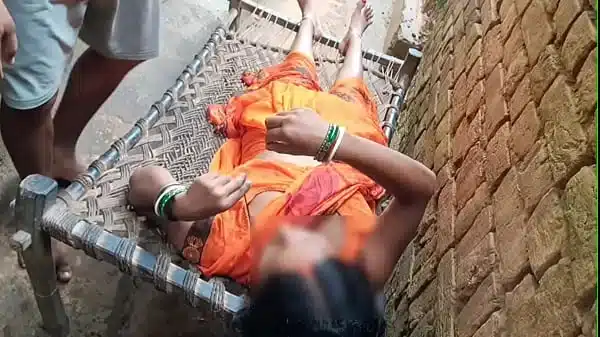 Indian School teacher and student MMS varal Sex video teen girl first time