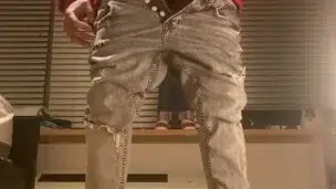 Squeeze it out with Da Red hot one