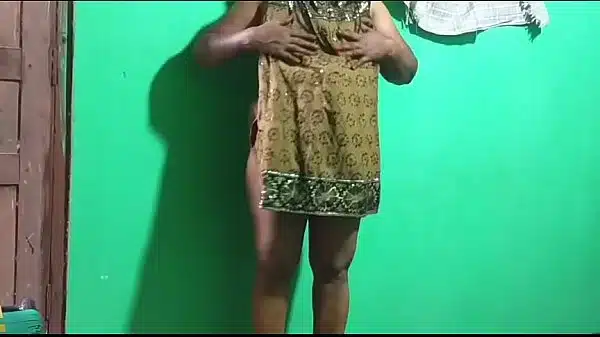 desi  indian tamil telugu kannada malayalam hindi horny vanitha showing big boobs and shaved pussy  press hard boobs press nip rubbing pussy masturbation using Busty amateur rides her big cock sex doll toys