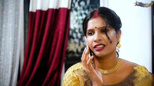 DESI MALLU BHABHI HADCORE THREESOME SEX WITH HER LOCAL TWO DEBAR WHEN SHE WAS ALONE AT HOME FULL MOVIE ( HINDI AUDIO )