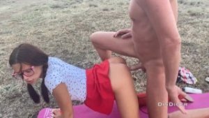 Подцепили с другом двух юных девок в горах и жестко выебали