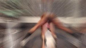 Me follo intensamente en anal a compañera de cuarto latina culona y su marido cornudo nos sorprende!