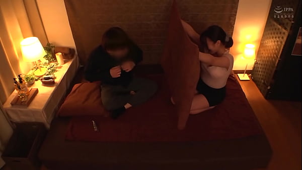 メンズエステ初体験！担当スタッフはHカップの女性！「そういうお店じゃないです」と言いつつヌルヌルと躰を押し付け怪しげなサービスを…！ https://x.gd/qaWVP