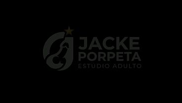 Vagabunda mascarada de 18 anos Resolveu gravar seu primeiro pornô